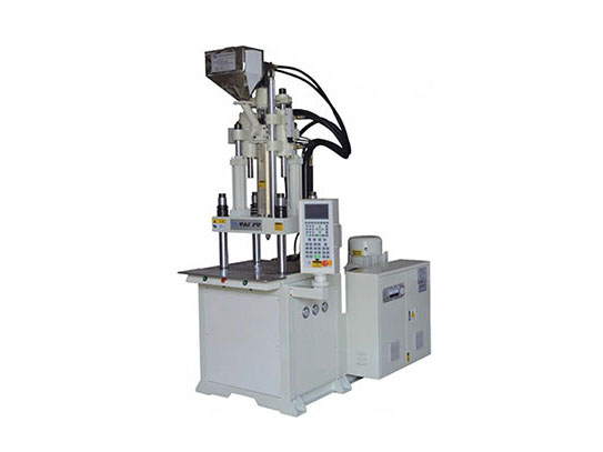 立式標(biāo)準(zhǔn)注塑機(jī)3